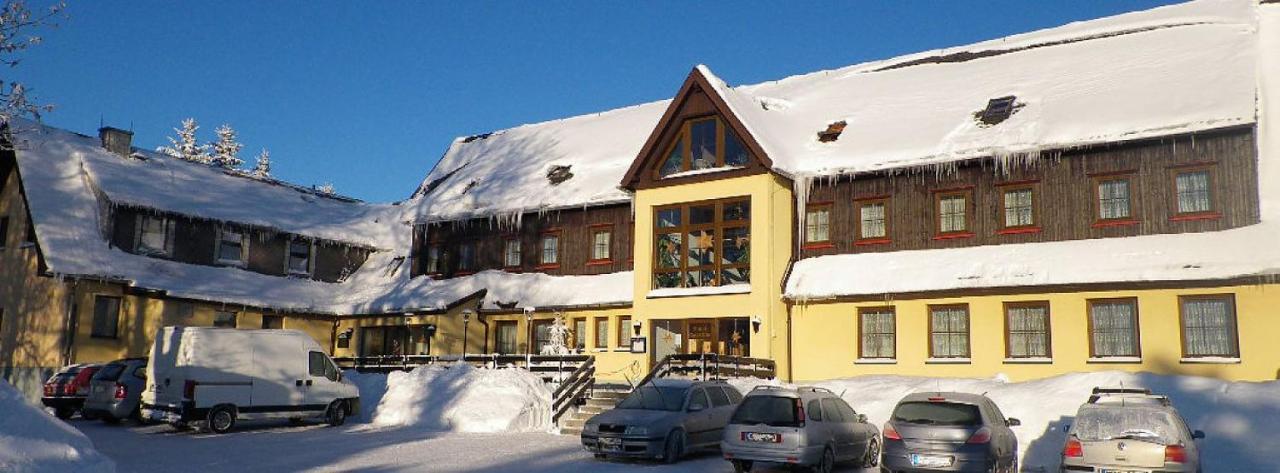 Hotel "Zum Einsiedler" Deutschneudorf المظهر الخارجي الصورة