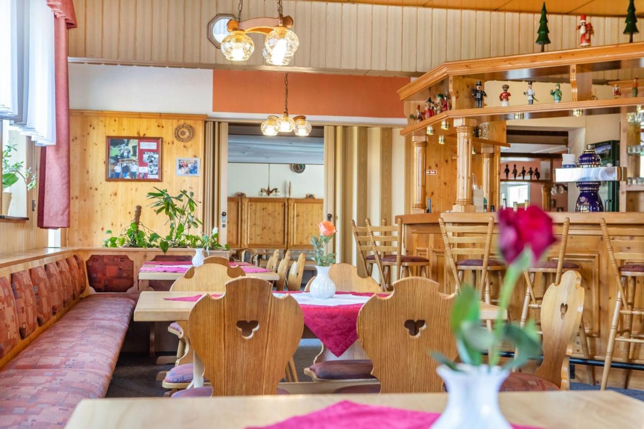 Hotel "Zum Einsiedler" Deutschneudorf المظهر الخارجي الصورة